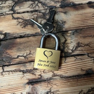 Гравірування на замках