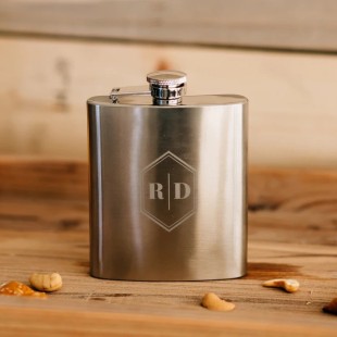 Фляга з гравіюванням